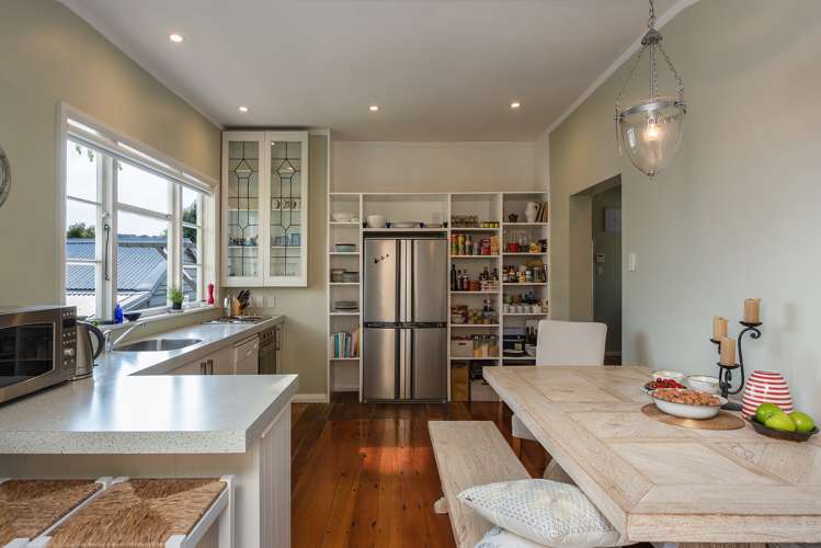 18 Carrington Street Mount Cook_10