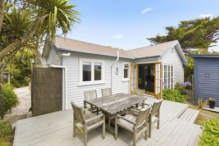 5A Paneta Street Paekakariki_25