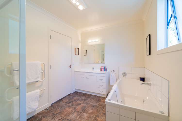 1059 Hillside Manapouri Road Manapouri_14