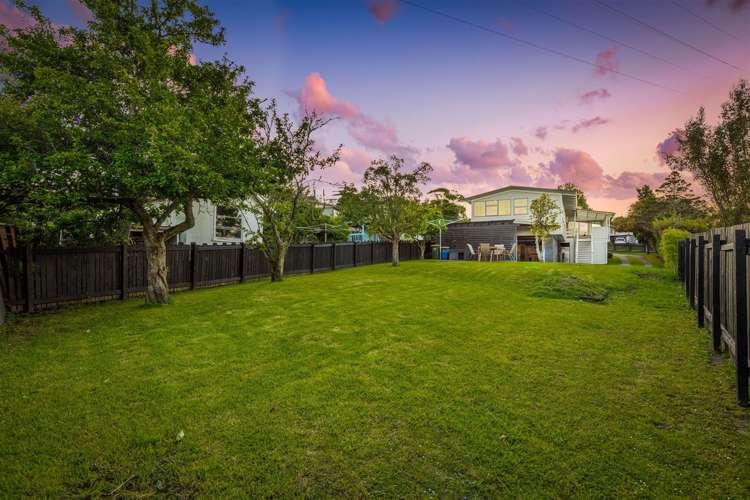18 Waimumu Road Massey_15