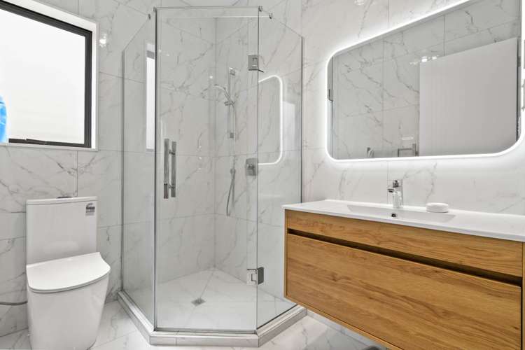 13 Lisnoble Road Flat Bush_12