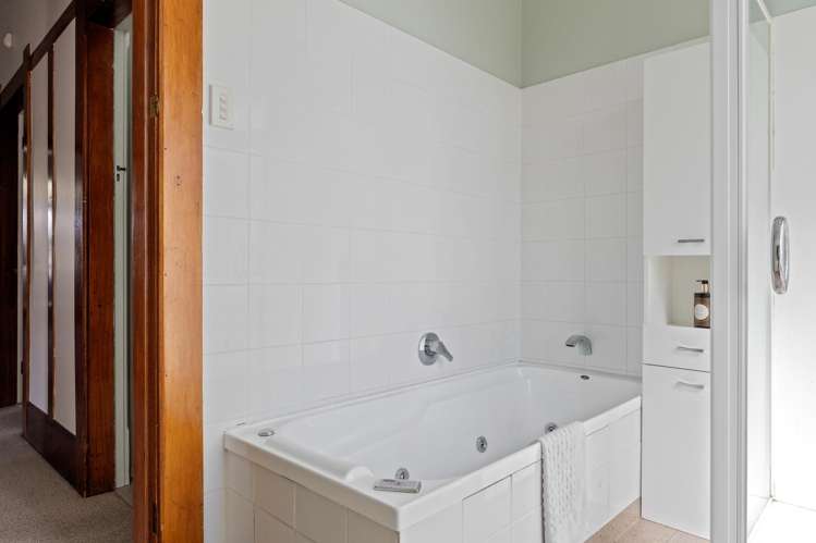 91 Iranui Road Inner Kaiti_13