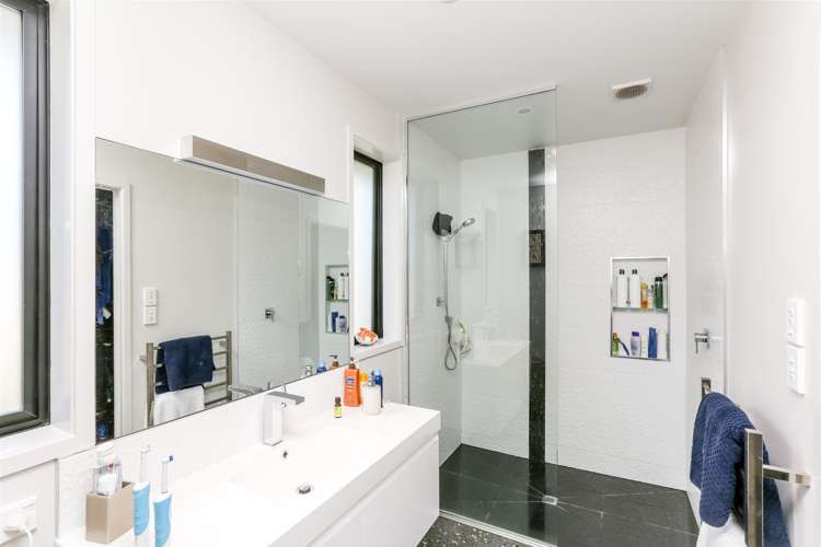 40 Cyrus Street Whalers Gate_16