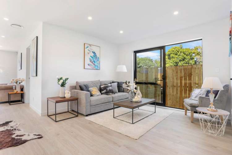 25 Drumnaconagher Road Flat Bush_13