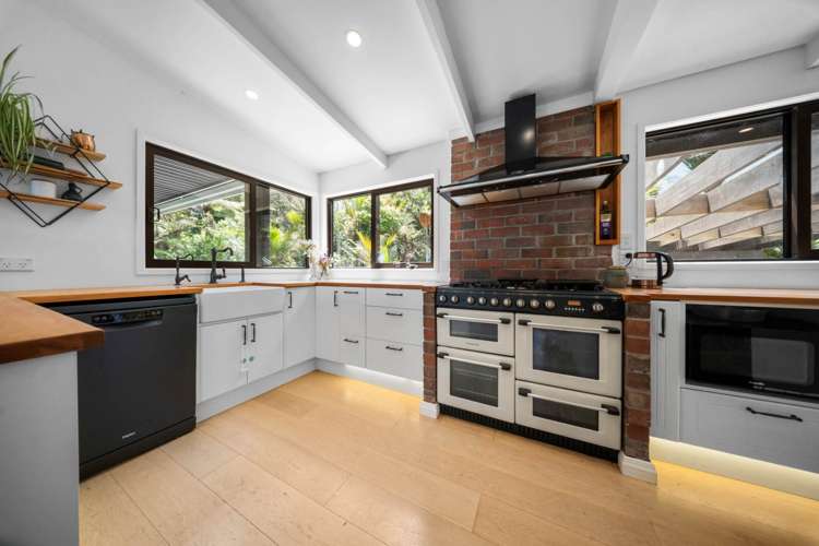 338 Wairere Road Waitakere_1