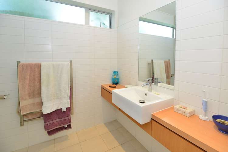 37b Shakespear Road Army Bay_17