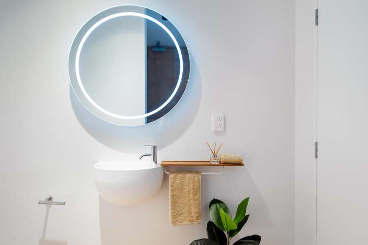 13/423-427 Beach Road Mairangi Bay_10