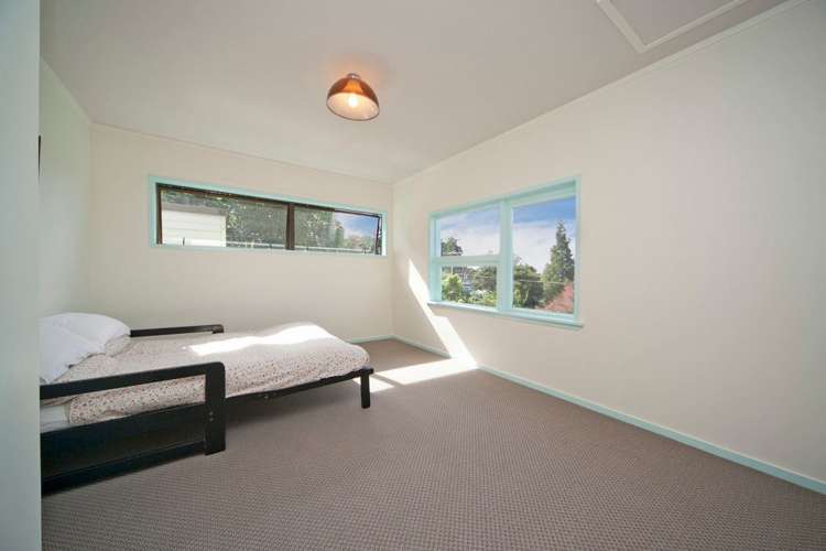 15 Kauri Point Road Laingholm_6