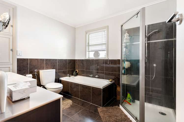 59 Golf Road New Lynn_9