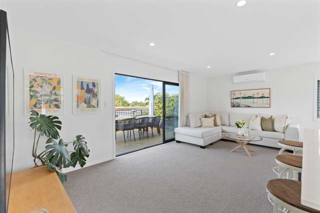 85b Rosario Crescent Red Beach_3