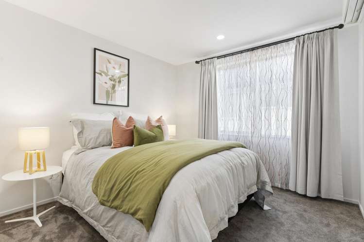 12 Phar Lap Crescent Takanini_13