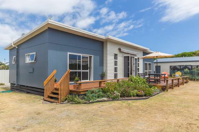 44 Hunia Terrace Himatangi Beach_1