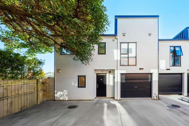 17 Korama Lane New Lynn_20