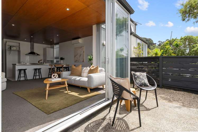 12/3 Severn Street Island Bay_4