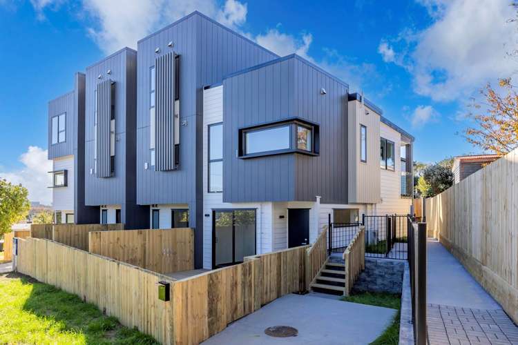 128 Vodanovich Road Te Atatu South_6