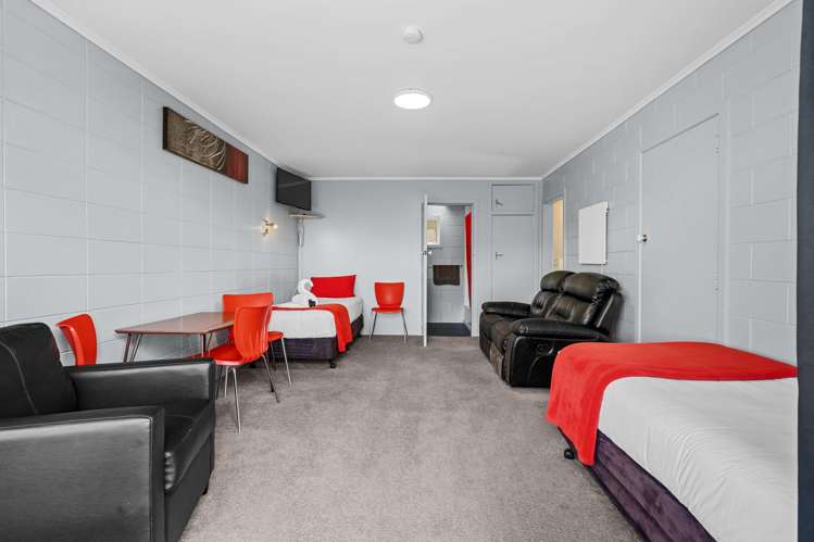 53 North Street Mokau_19