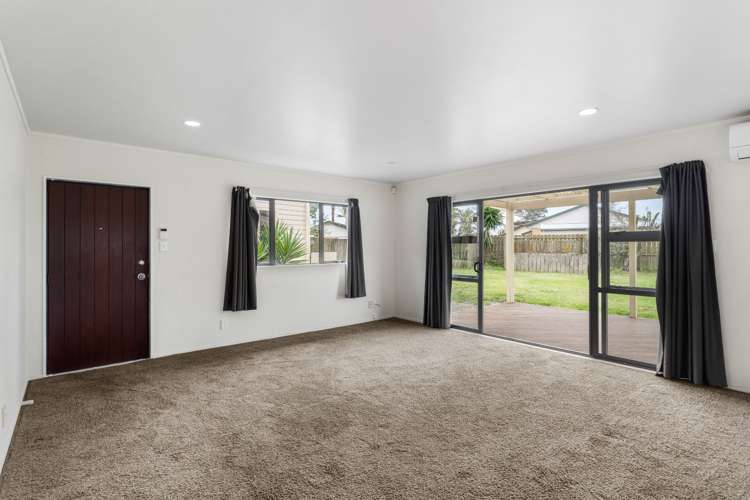 9 Bill Phillip Place Clendon Park_7