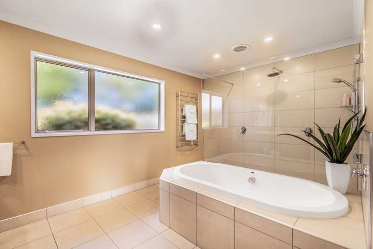 61 Retreat Road Waihopai_17