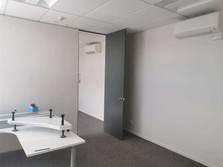 Unit 10, 150 Cavendish Road Casebrook_5