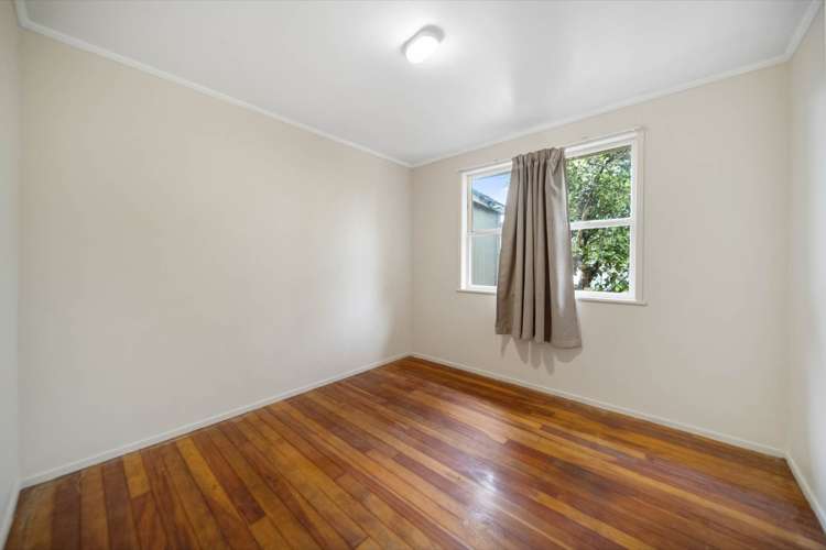 6 Selsey Lane Manurewa_9