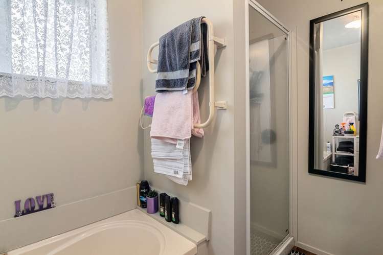 29 Bidois Road Fairy Springs_12