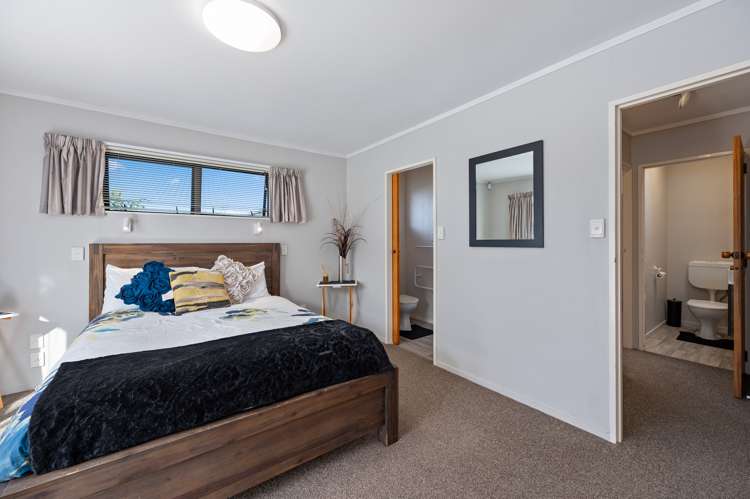 35b Holland Street Glenholme_10