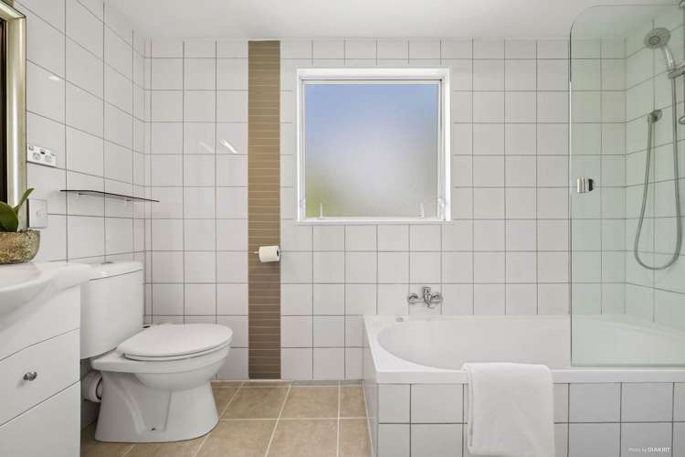 2/18 Rotoiti Avenue Pakuranga Heights_8