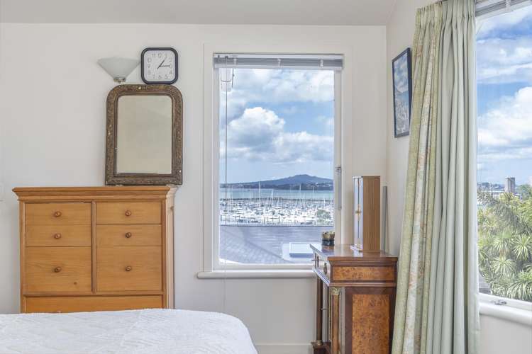 8 Amiria Street Saint Marys Bay_16