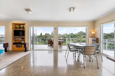 31 Omana Heights Drive_4