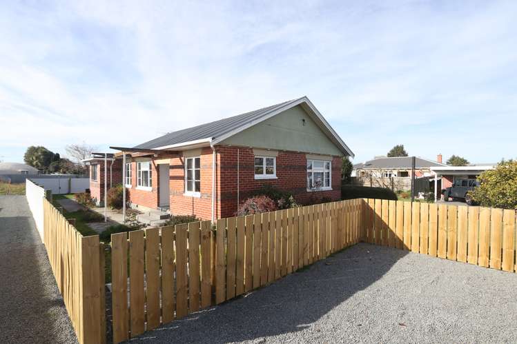 122 Alford Forest Road Allenton_18