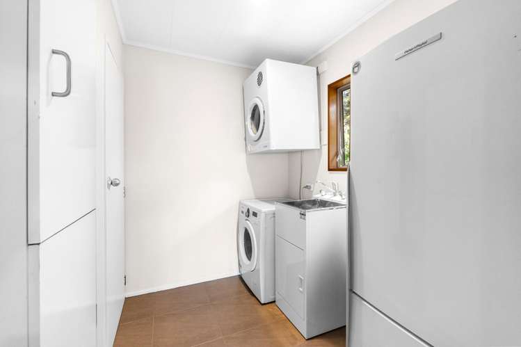 1180 East Coast Road Redvale_9