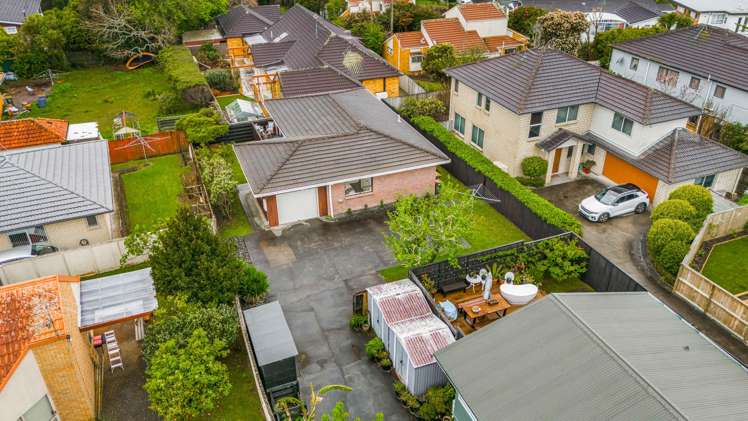 1/2 Kokiri Street, Te Atatu South_25