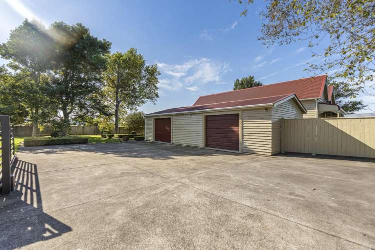137 Egmont Road Hillsborough_24