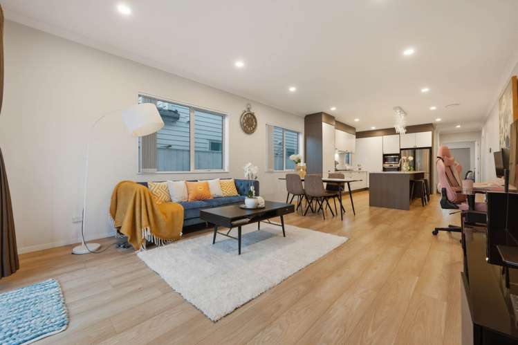6 Puruatanga Drive Flat Bush_6