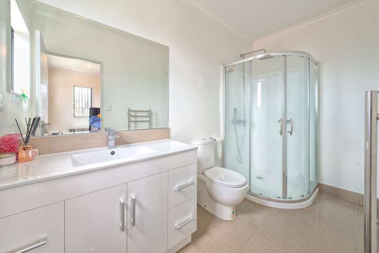 51 Saralee Drive Manurewa_7