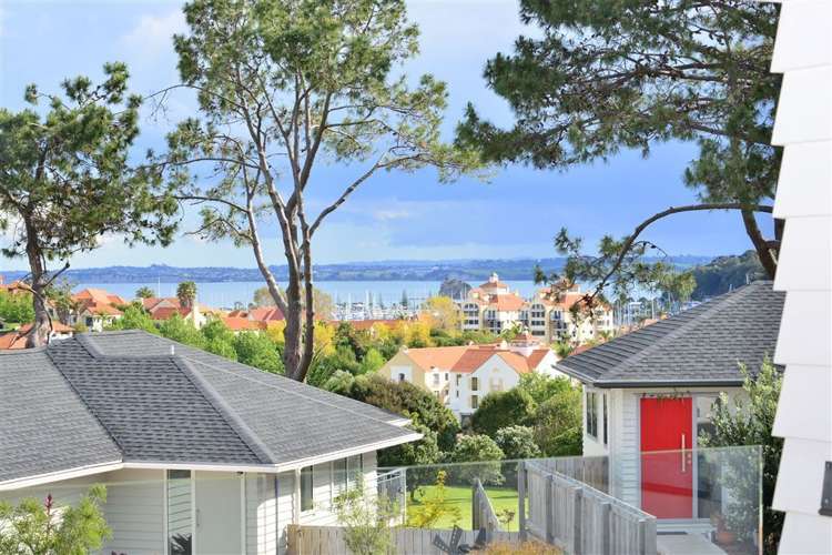 251 Alec Craig Way Gulf Harbour_17