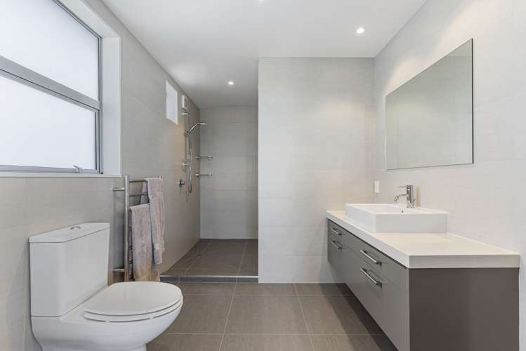 19 Matau Rise Te Atatu Peninsula_16