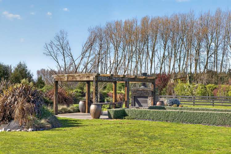 34 Copper Beech Road Woodend_33