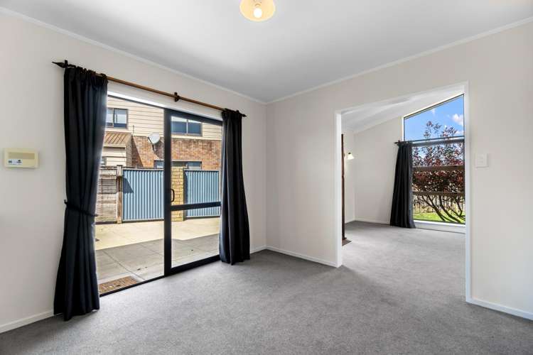 330 Tui Crescent_1