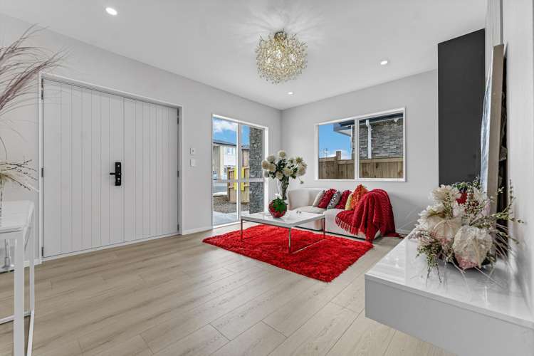 32 Castlebane Drive Flat Bush_6