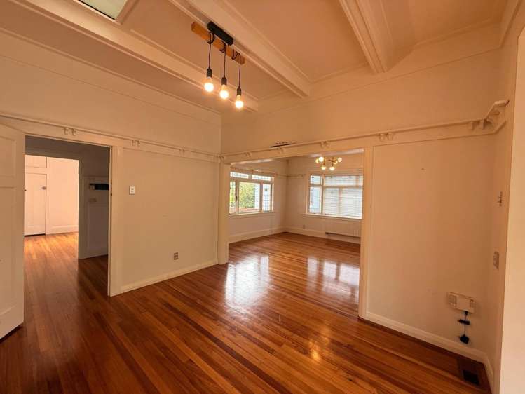 4 Woodford Road 1728_4