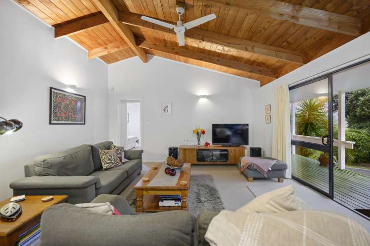 82 Omaha Drive Omaha_7