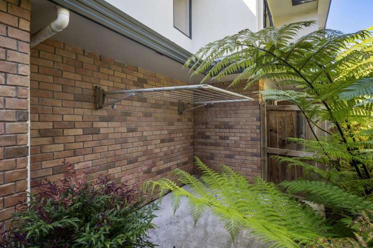 17/2 Arawa Street New Lynn_5