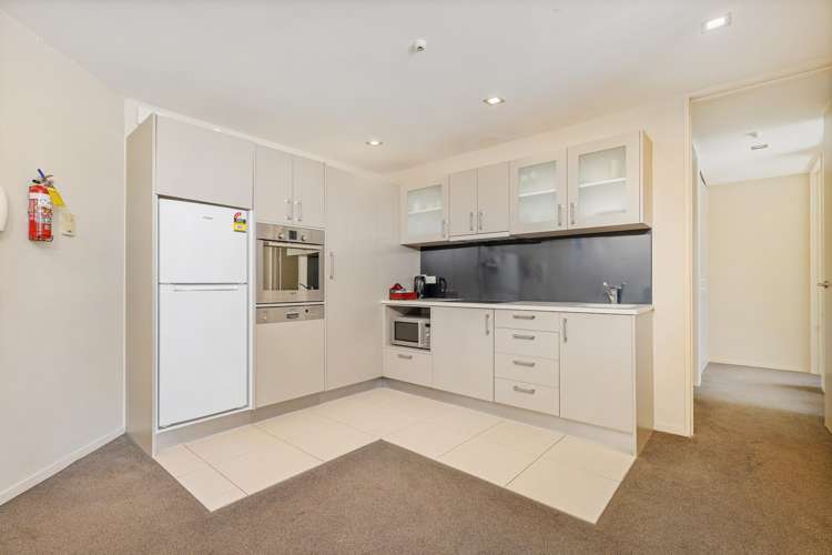 2D/8 The Esplanade Whitianga_10