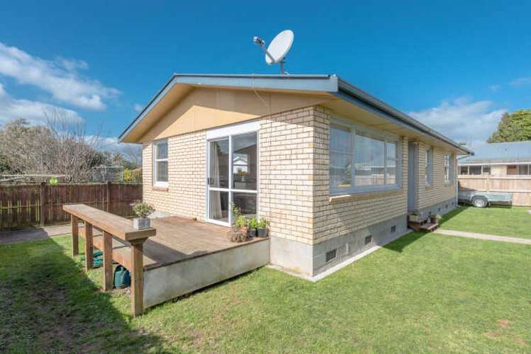 27a Normandy Avenue_0