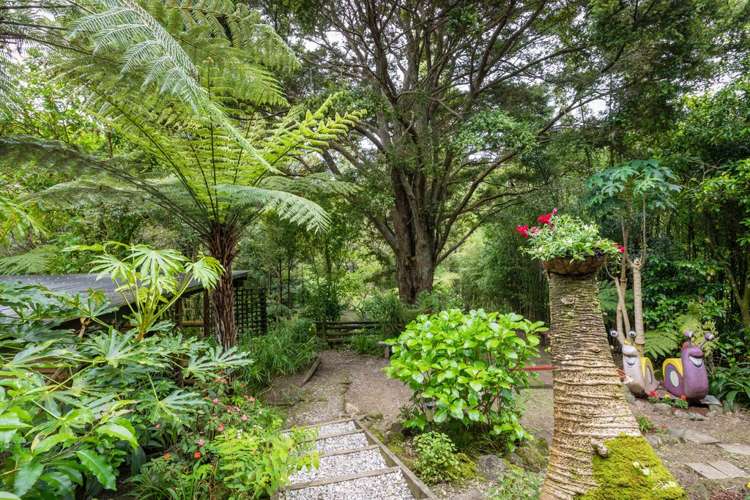 83 Warner Park Avenue Laingholm_17