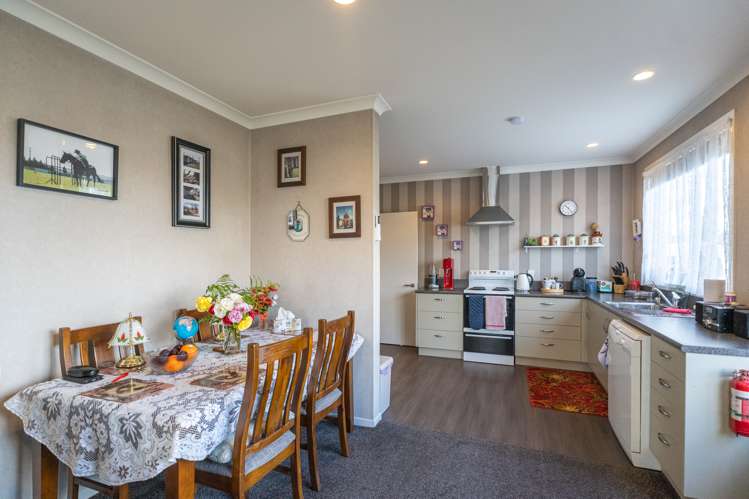 9 Toronto Street Gore Surrounds_6