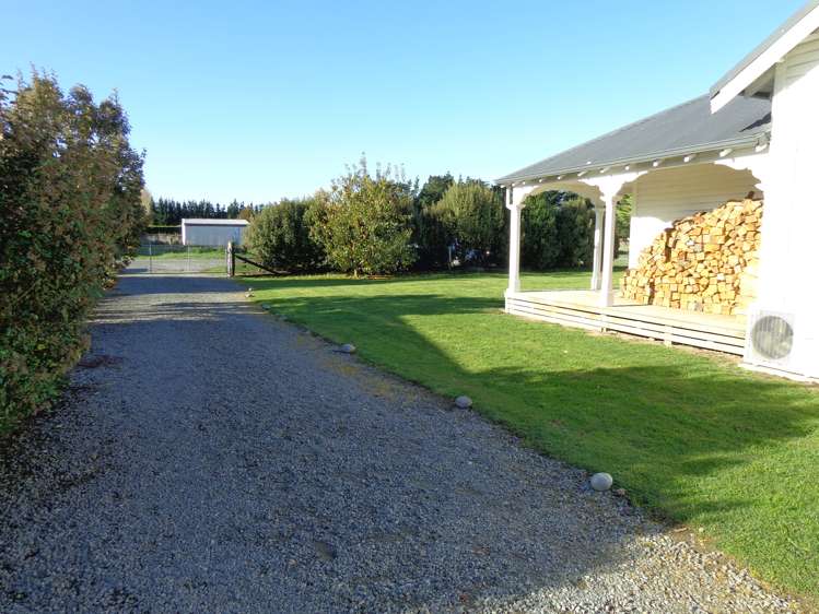 10 King Street Chertsey_16