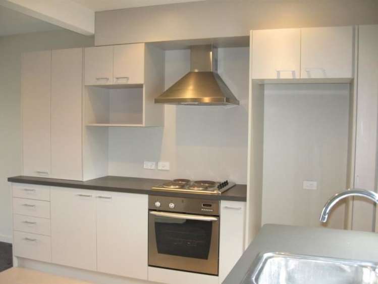 2/28 Southampton Street Sydenham_0