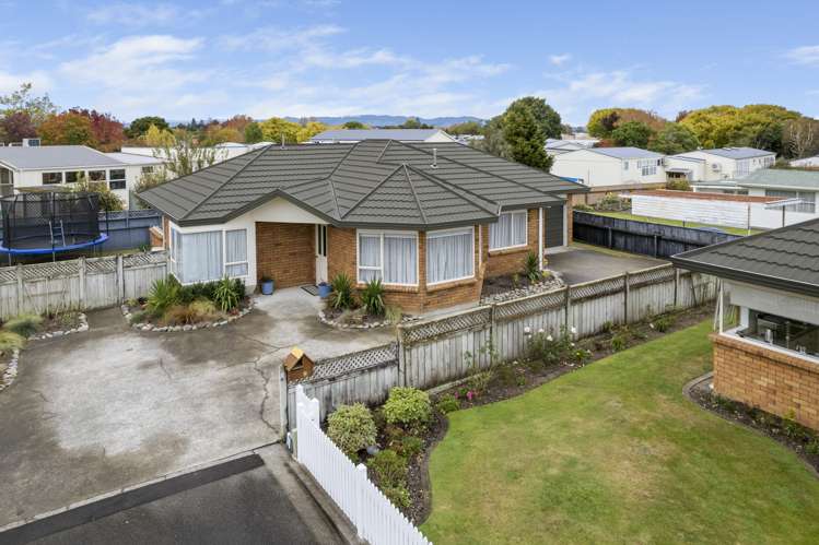 2 Fauchelle Court Feilding_24